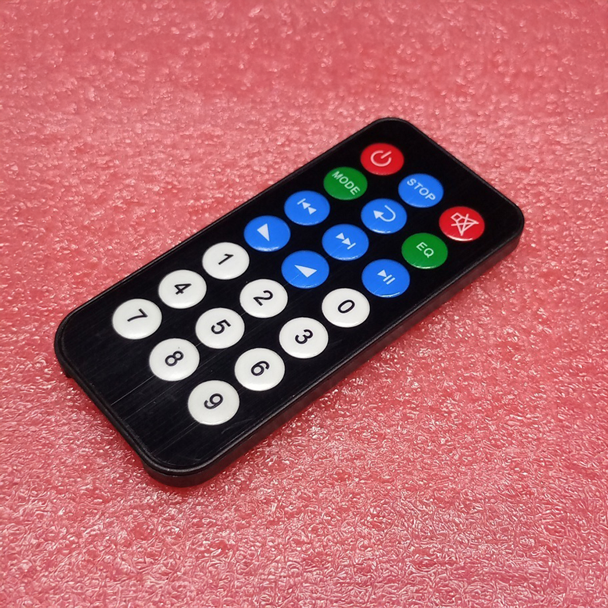 Universal IR Remote Controller for Car Audio MP3 MP4, 21 Buttons, Black, CR2025 Battery, Lightweight Design
