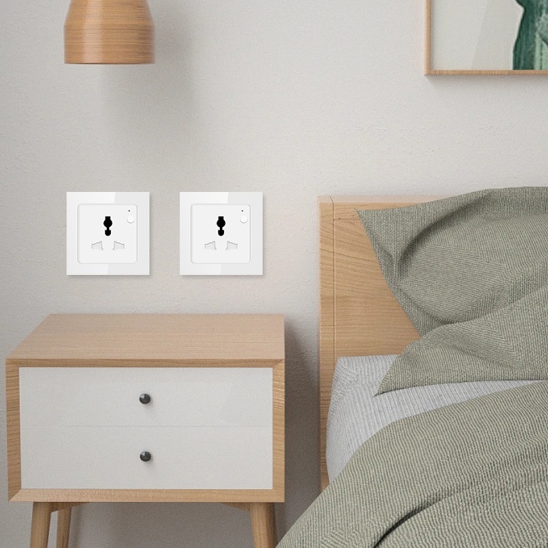 Wifi Smart 3 Pin well socket with power monitoring option - bong weed glass pipe. 