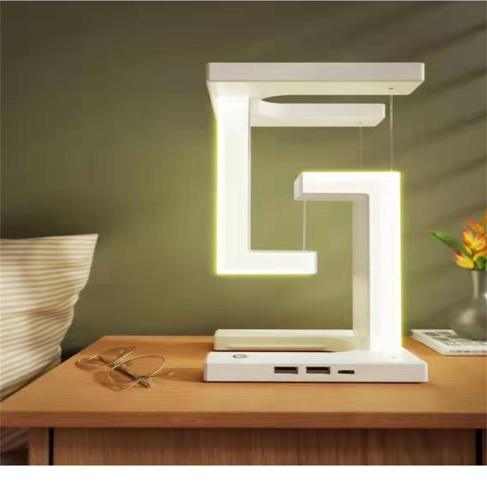 GC 4w Suspension Anti-gravity Desk Lamp 350lm 3800-3900k Adjustable Led Table Lamp With Wireless Charger. 