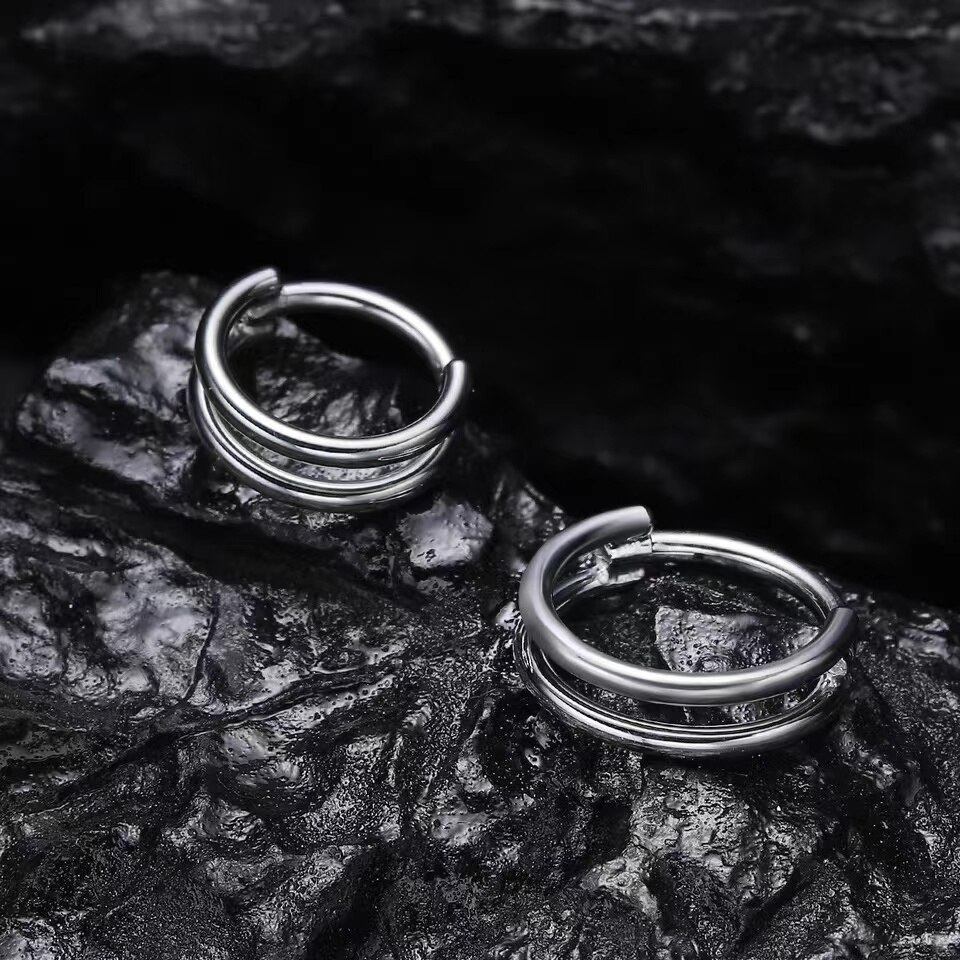 ASTM F136 Titanium Nose Piercing Ring 16G CZ Hinged Septum Clicker Segment Ear Cartilage Tragus Helix Lip Ring Piercing Jewelry. 