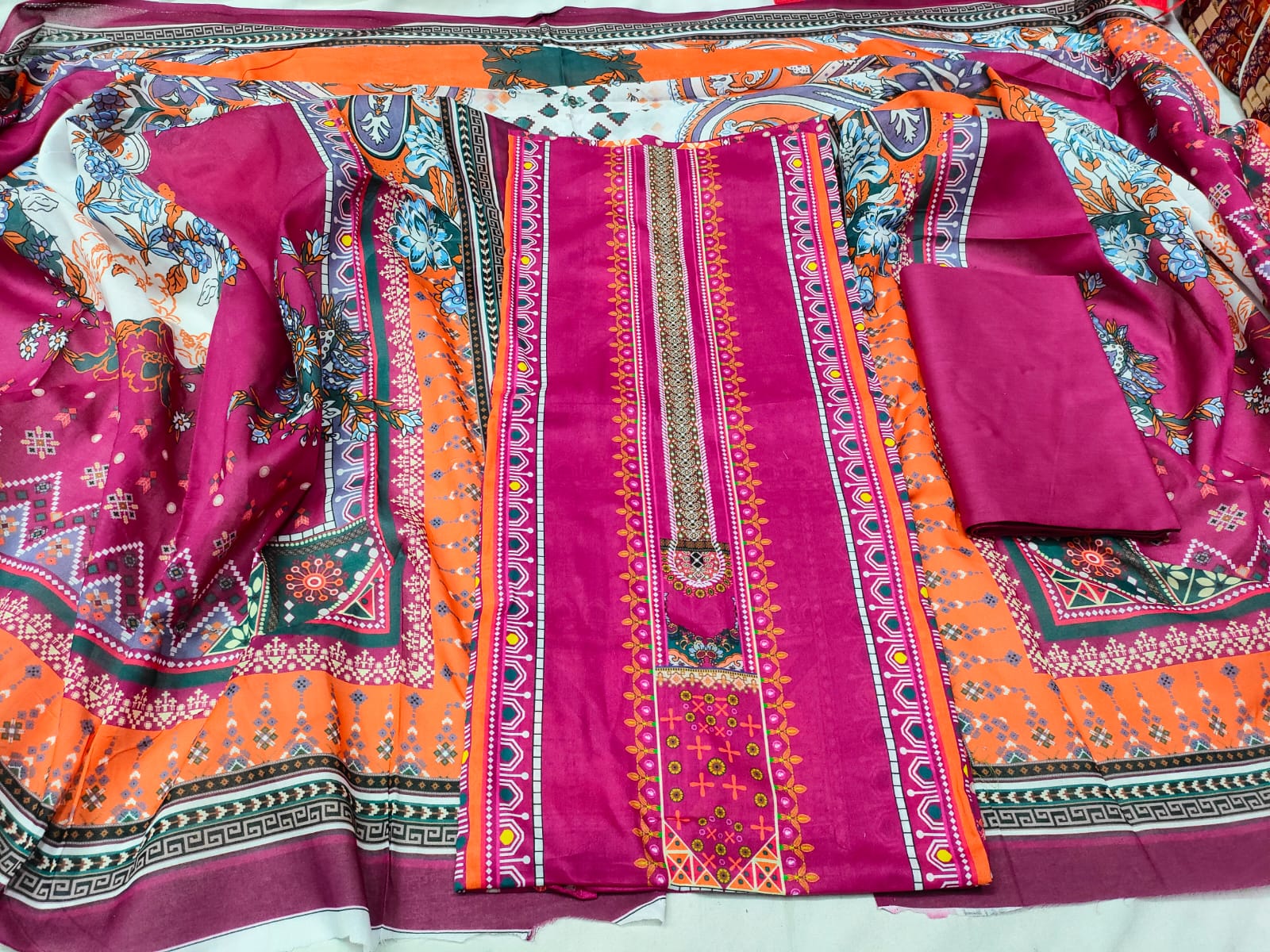 Jamjam swiss cotton Unstitched Three Pieces Collection. 