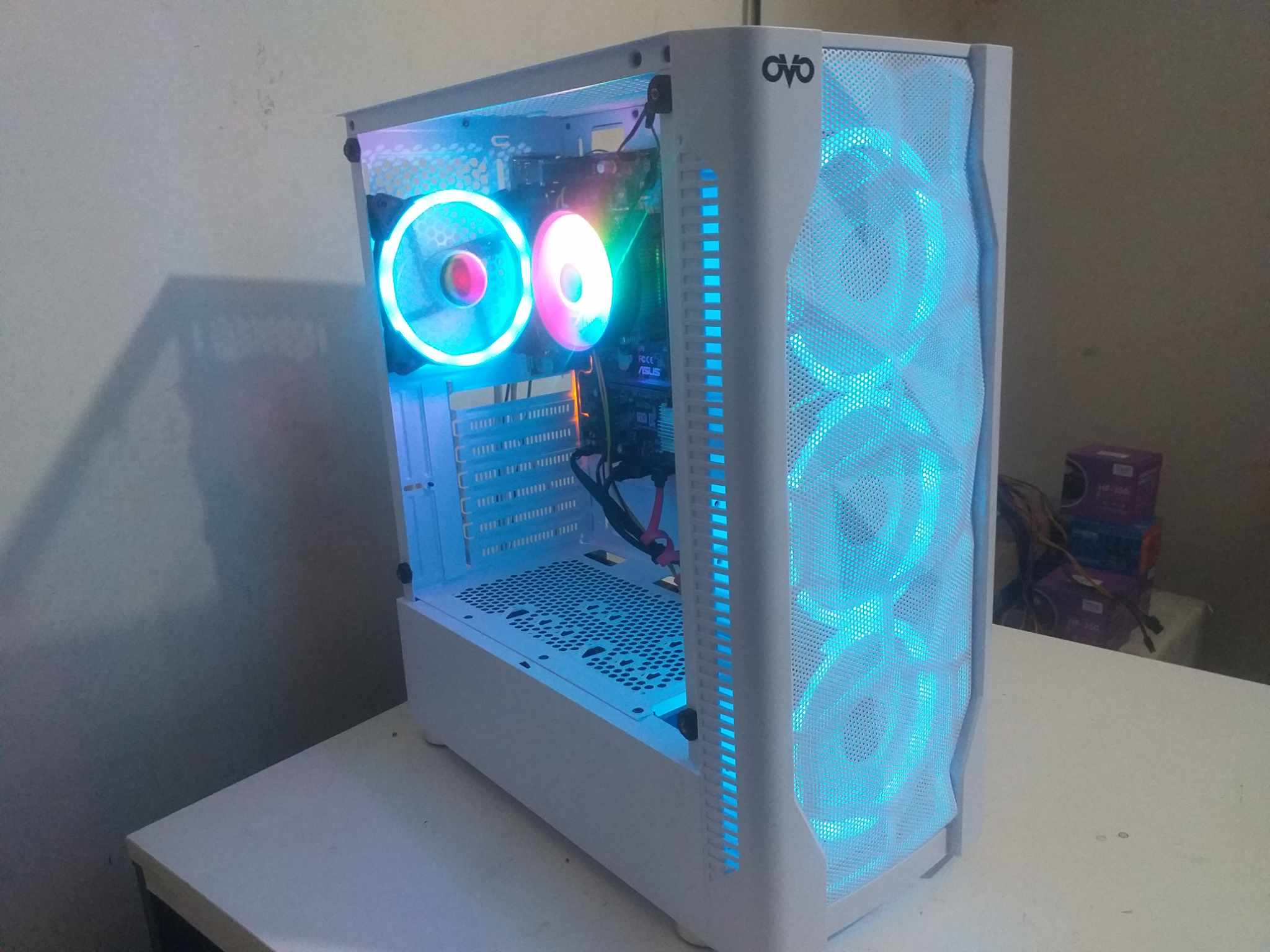 Intel Core i7 RAM 16GB SSD 128GB HDD 500GB GPU 8GB (Intel HD Built in) Gaming Desktop PC With Free Mouse Keyboard. 
