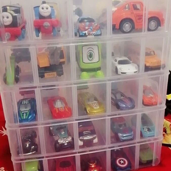Plastic Transparent Hand Covered Divided  Large Storage Box Building Blocks Socks Jewelry Desktop Storage Box. 