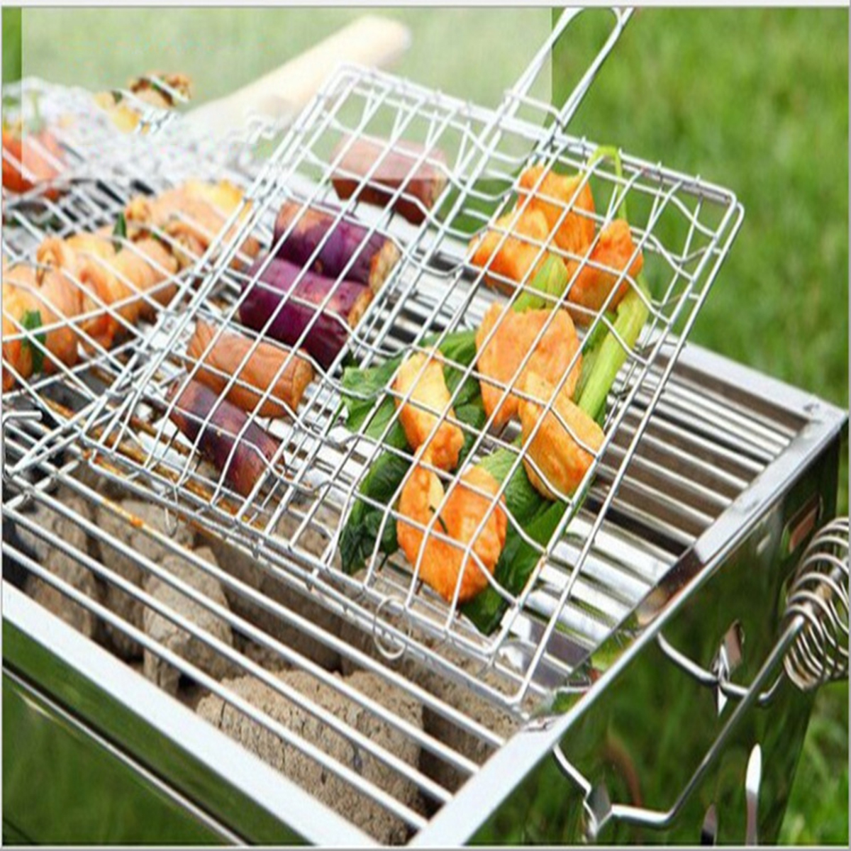 Grilled Fish Rack Iron Wire Widened Handle Chrome Plating Process Outdoor Barbecue Utensils. 