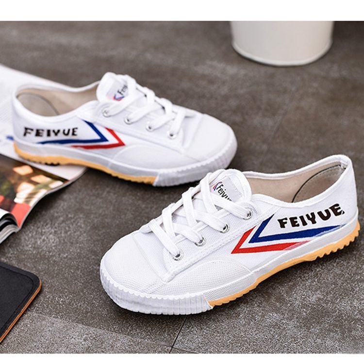 Feiyue Sneakers Retro Classic Canvas White Shoes Men's and Women's Casual Shoes Student Running Track and Field Competition. 