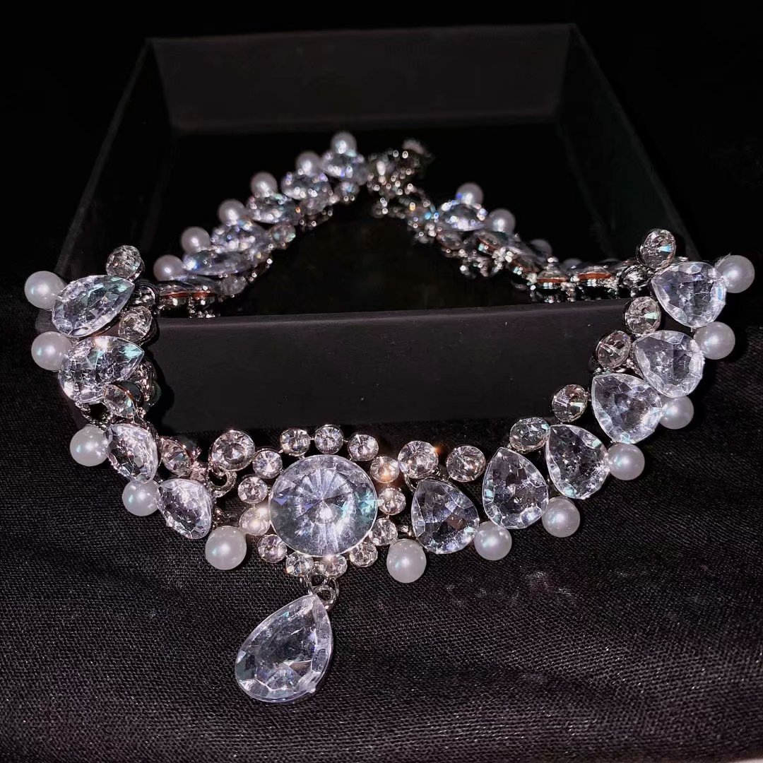 Wandering Moonlight ~ Baroque Flash Diamond Necklace for Women 2023 New Light Luxury Niche High-Rise Rhinestone Necklace Clavicle Chain
