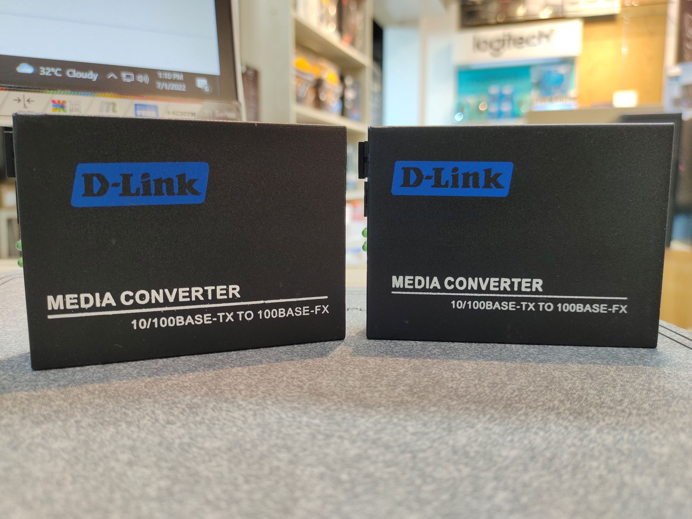 D-LINK 10/100 Base Fiber Ethernet Media Converter (MC) Full Circuit. 