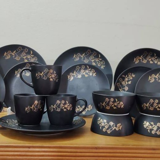 Black Gold Flower Dinner Set 24 Pcs