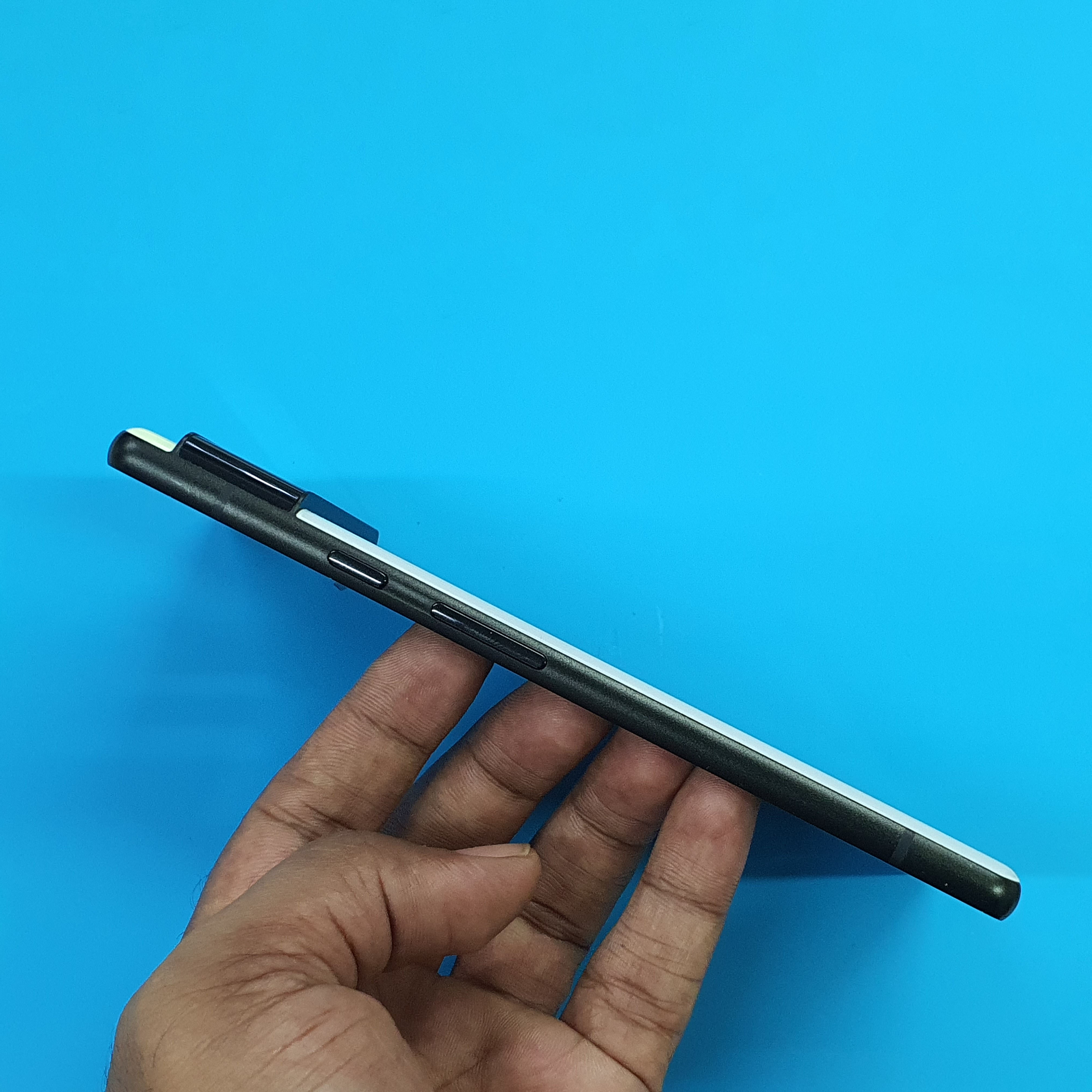 Main Original Rear Housing Case Replacement For Google Pixel 6. 