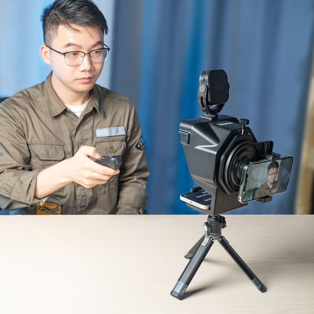 Ulanzi PT-15 Universal Portable Teleprompter for Smartphones, DSLR, and Mirrorless Cameras. 