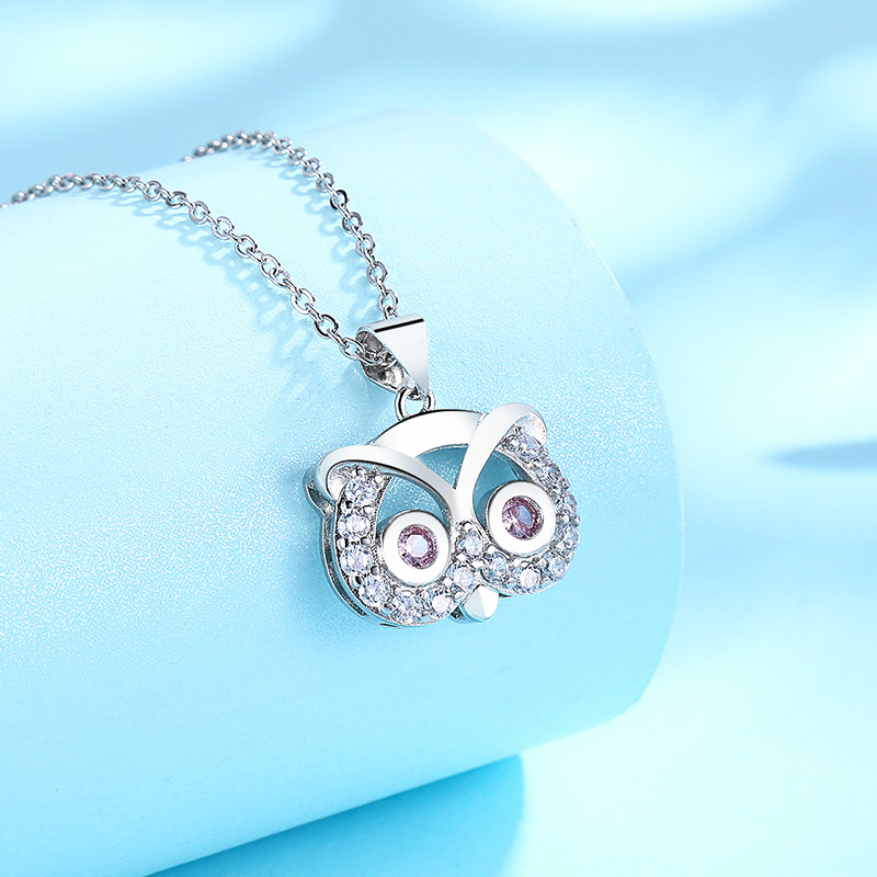 New owl pendant necklace for women with pink diamond, simple, fashionable and personalized Korean style clavicle chain as a gift for girlfriend