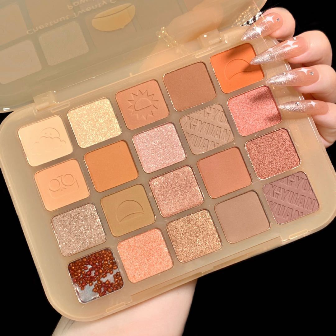 The new Xiaohongshu recommends chestnut 20 color eyeshadow palette, glitter matte, pearlescent milk tea, earth color, daily affordable students. 