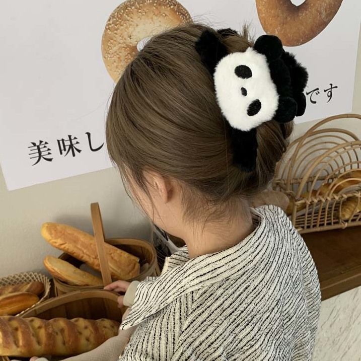 Cute panda plush grab clip on the back of the woman's head hairpin cartoon clip pan hair shark clip hairpiece headpiece autumn winter