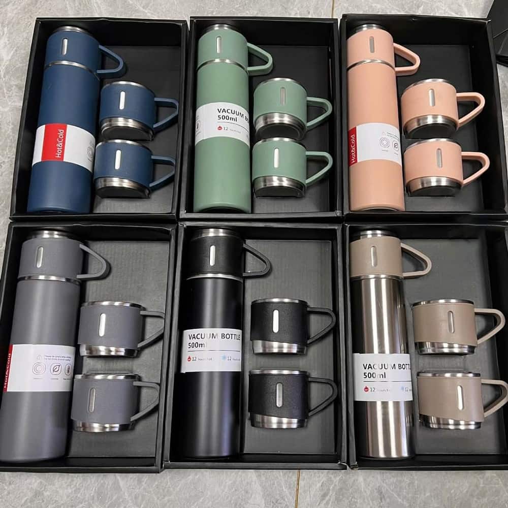Vacuum Flask Gift Set -Vacuum Flask Set with 3 Cups/ Stainless Steel Vacuum Flask Set/ Coffee Mug/ Tea Mug/ Travel Mug with 3 cups