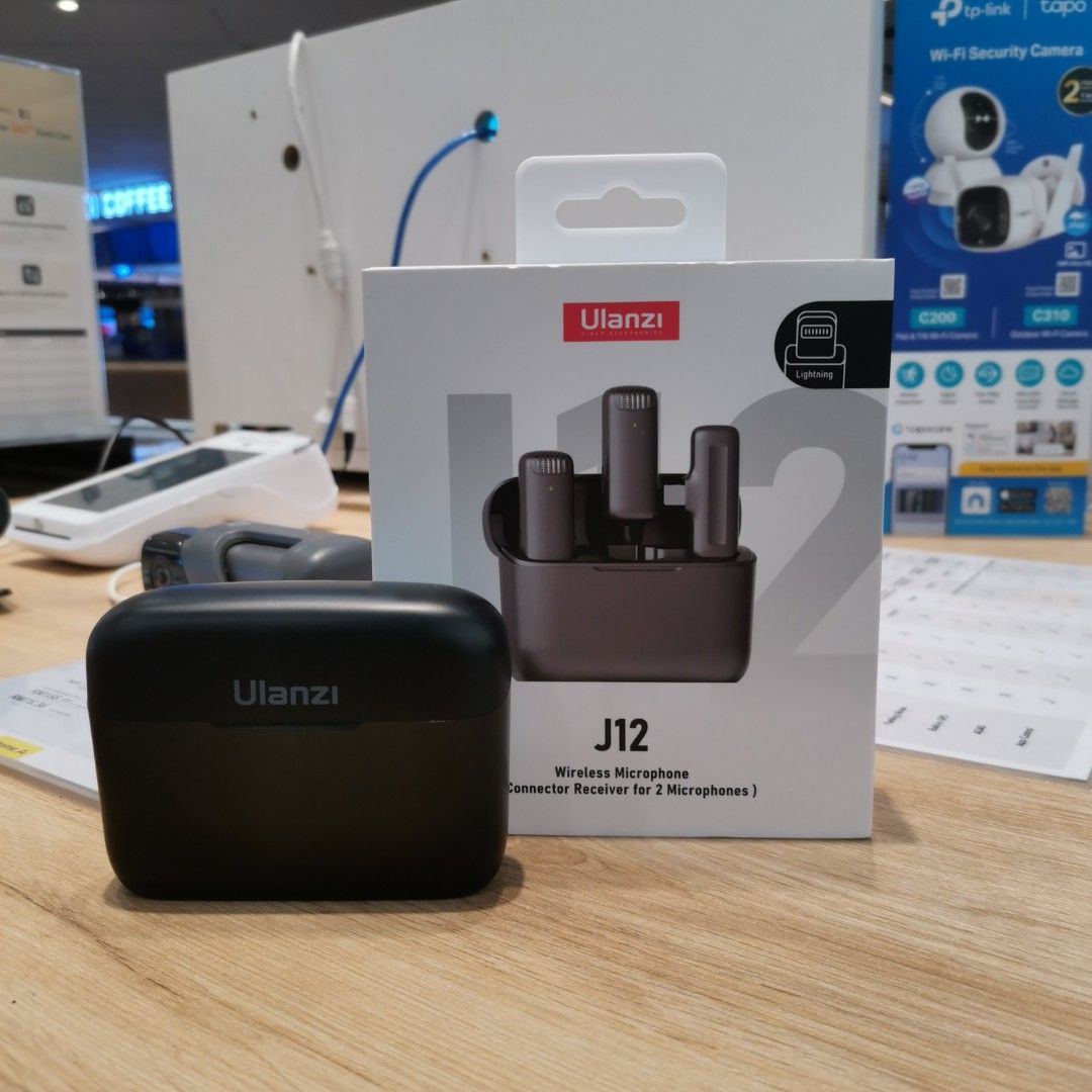 ULANZI J12 Lightning Jack Wireless Lavalier Microphone for iPhone, 2-in-1 Plug N Play Mic with Charging Case for Phone Video Recording Interview Youtubers Vloggers, 65ft Transmission Range. 