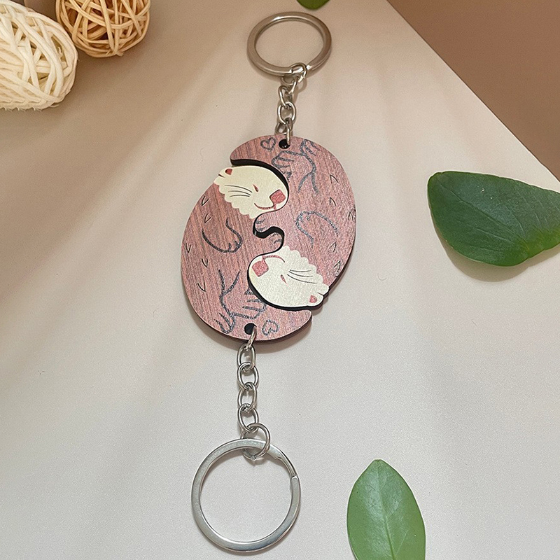 1Pair Wooden-Keychain Otters Shape Pendant Keyring Personalized Matching Puzzles Animal Keychain For Backpack Hanging Decoration. 