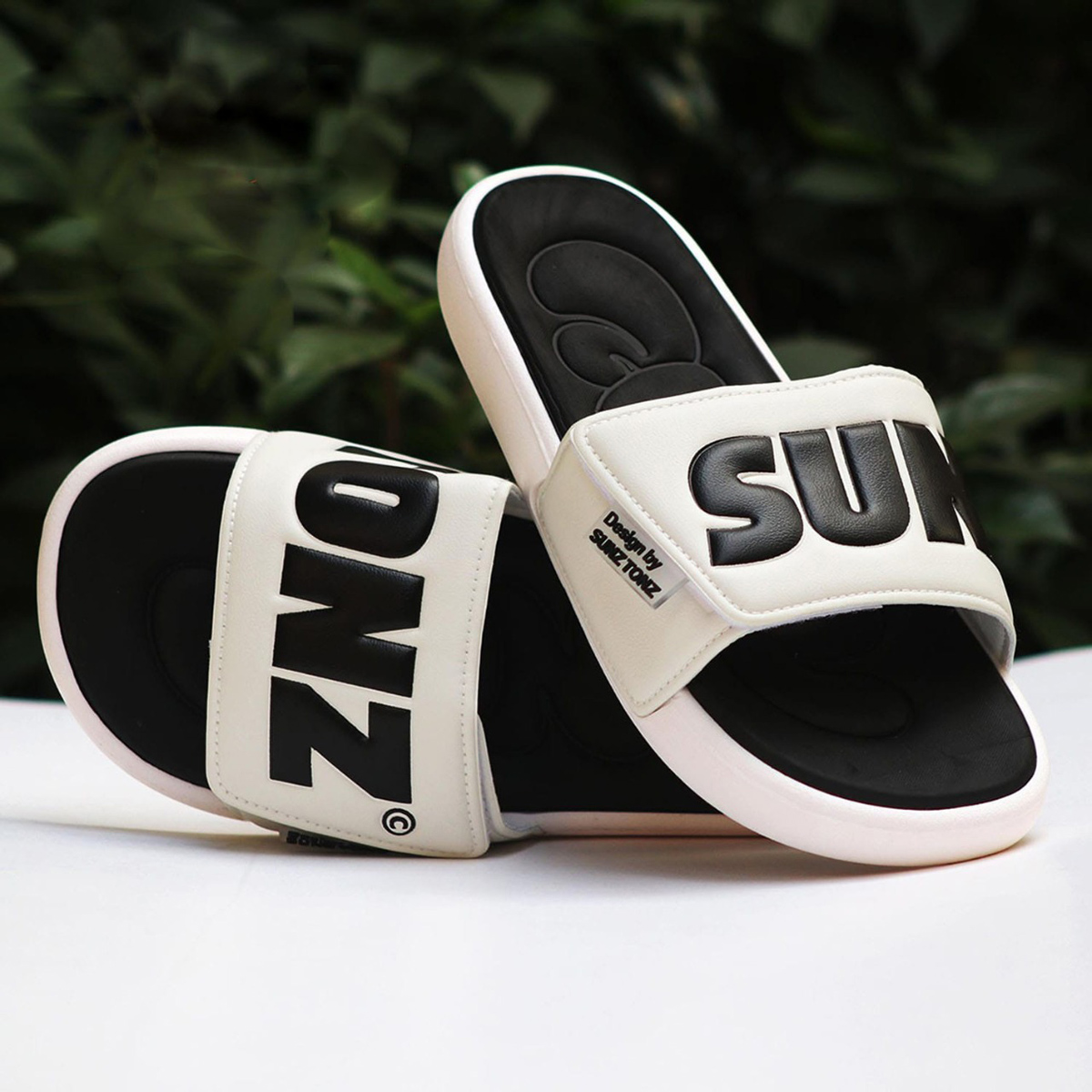 Chinese Stylish Black Yellow and White Color Textured and Anti