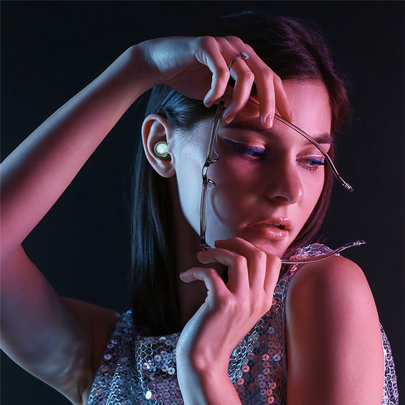 Wireless Bluetooth Earphone 8D Stereo Surround Sound LED Digital Display Touch Control Sports Earphone with Mic. 