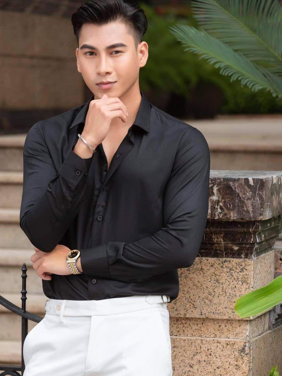 Indispensable -Quality And Durablity -Formal premier quality stitch shirt for man- Innovative Preferble - Low Hassle and Maintanance. 