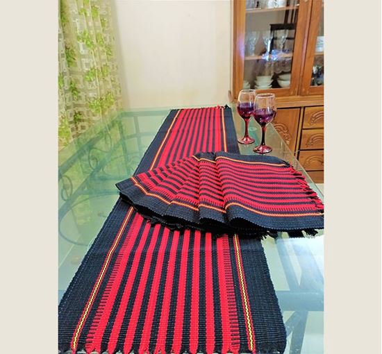 7 pcs Dining Table Runner set - Maroon. 