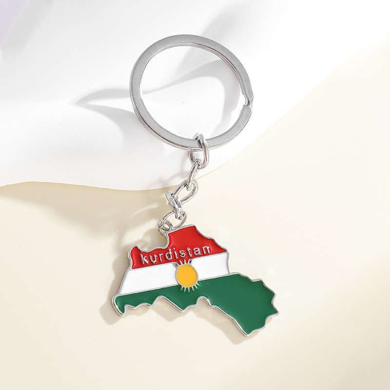 AliExpress Amazon New Kurdistan Men's Map Necklace Zinc Alloy Dripping Oil Geometric Map Pendant