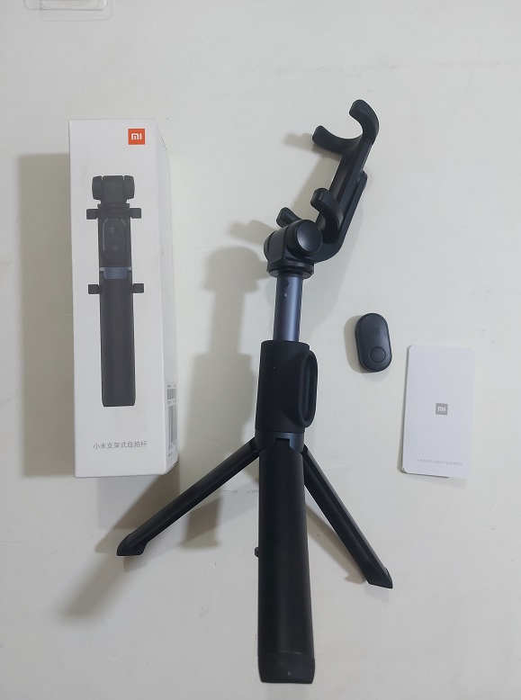 Xiaomi Mi Selfie Stick Extendable Selfie Stick Tripod. 
