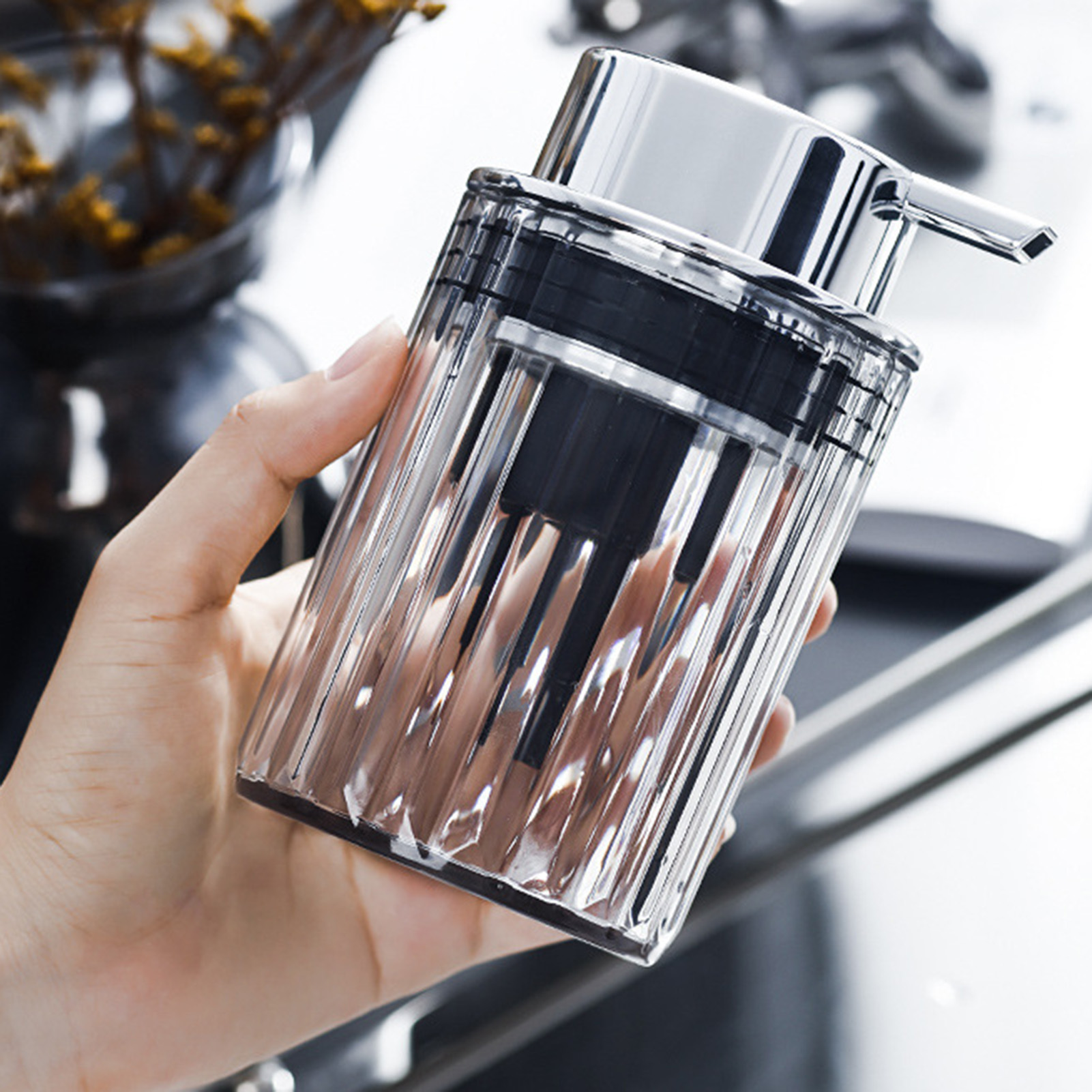 Modern Foaming Soap Dispenser Large Capacity Foaming Soap Dispenser Refillable Pump Bottle for Foam Pump. 