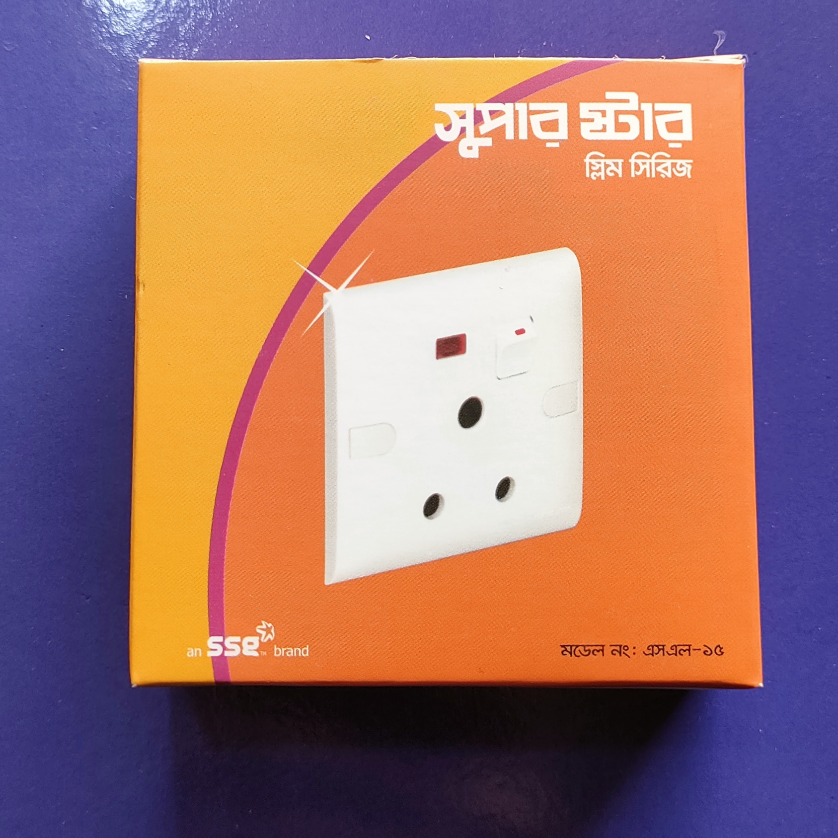 Super Star Slim 15 A 3 pin Round Socket With Switch Ac. 