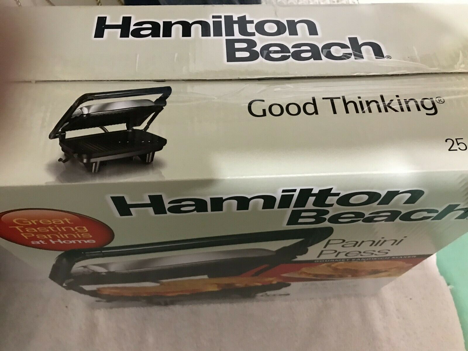 Hamilton Beach Panini Press 25460Z New in Box Nonstick grids Floating Lid 4Star. 
