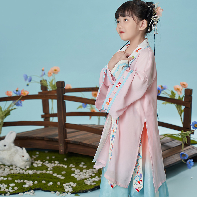 Chinese girl's brand new super immortal baby dress, big children's ancient style Hanfu autumn. 