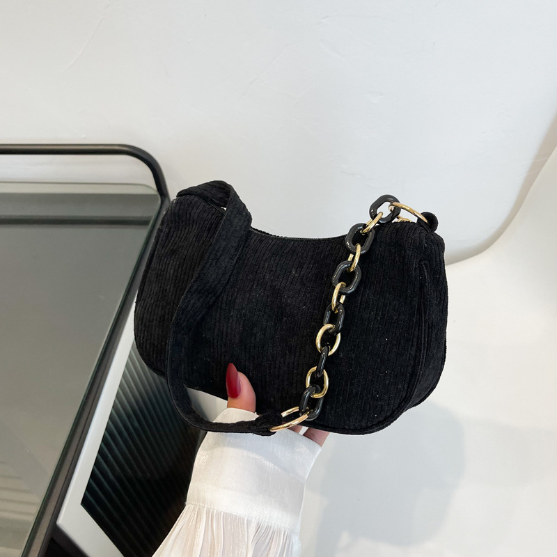 Fashion New Shoulder Bag Women's Underarm Small Square Bag Classic Style Chain Bag Leisure Mini French Mobile Phone Bag