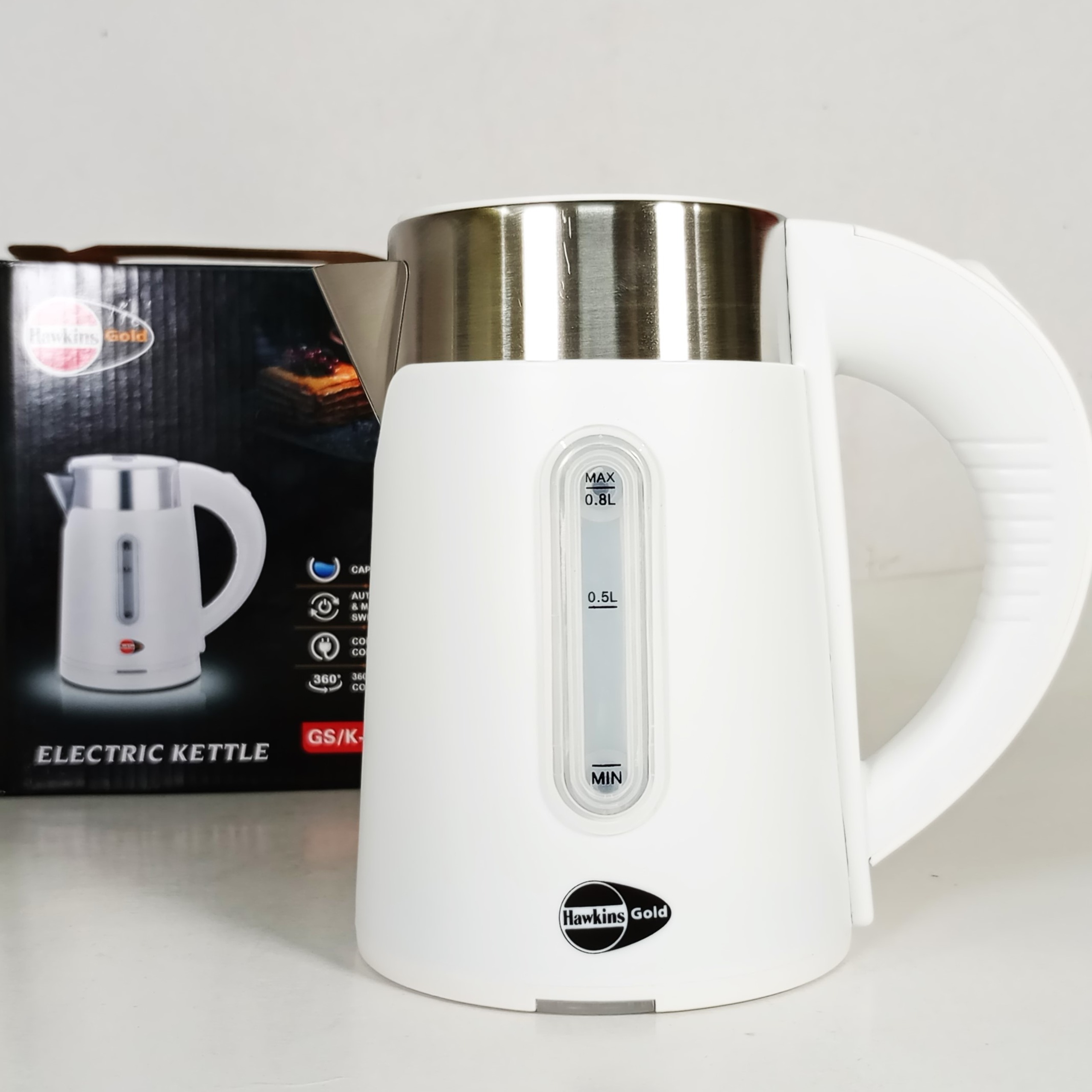 Electric kettle of standard design, capacity 0.8L. with automatic short off  & 800 watt.. 