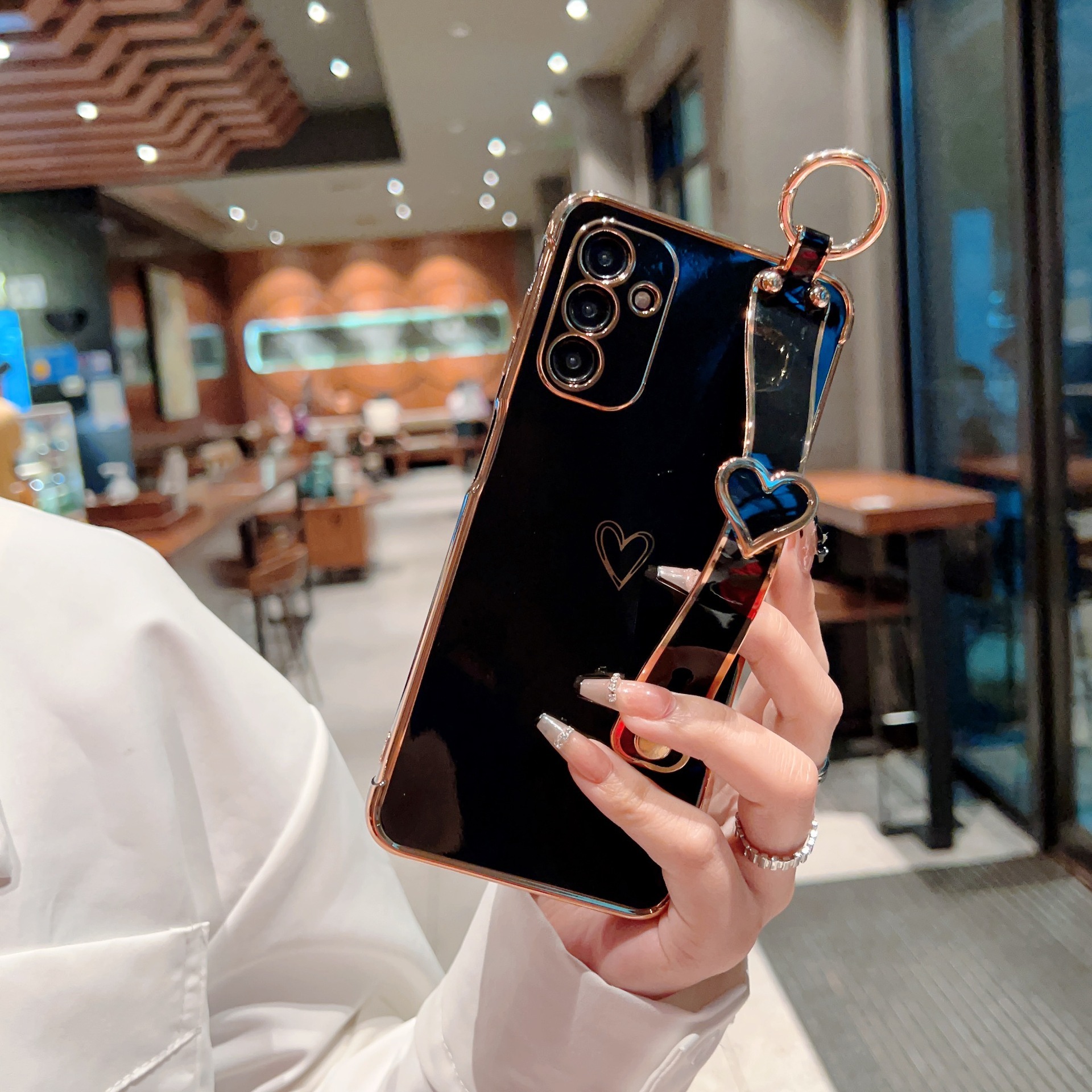 Applicable to Samsung S24Ultra Hollow Love Phone Case Galaxy A14/S23 Electroplated Wrist Strap Protective Sleeve