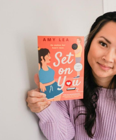 Set on You  (  The Influencer #1  )   (  Book by Amy Lea  )   (  Premium Print and Matte Lamination  ). 
