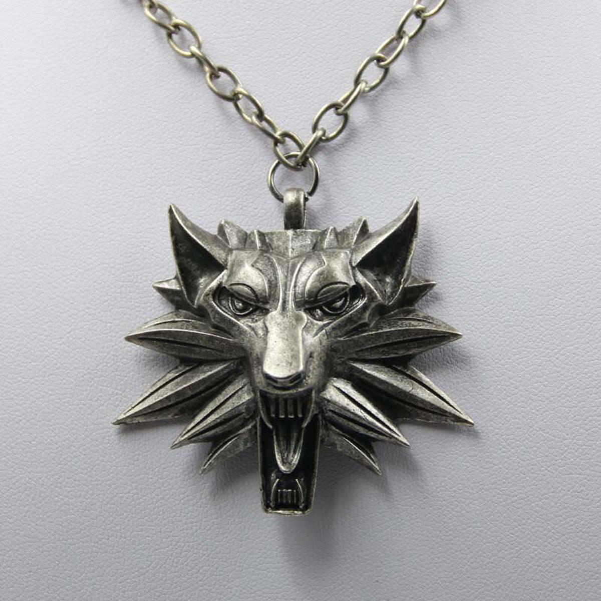 【DM bag factory Store】Wizard wolf head Medallion chains necklace wild tribe Book Series hunter games animal necklace NK0267