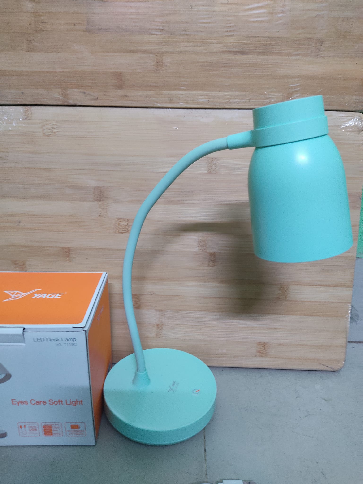 YAGE Desk Lamp Eye Protection Soft Light LED Table Lamp Rechargeable Learning Reading Led Bedroom Lamp YG-T119. 