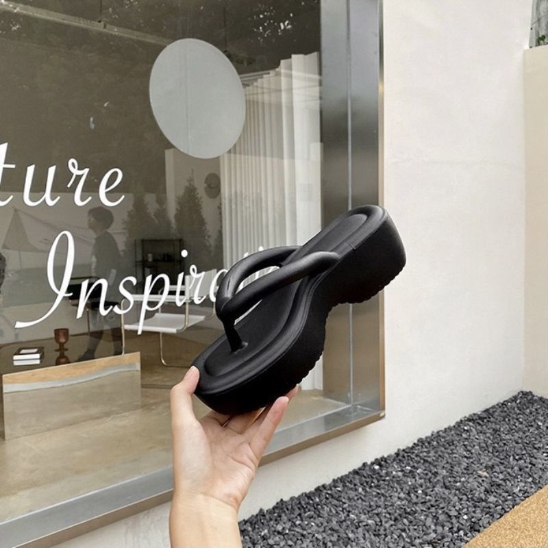 Barbie Platform Kendall Jenner Flip-Flops Flip-Flops Flip-Flops Women's Outdoor Non-Slip Flat Height Increasing Drooping Sandals. 