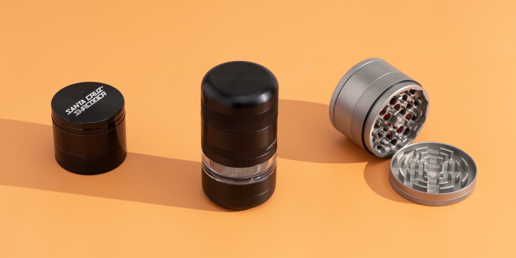 Mini Aluminum Alloy Spice Crusher Hand Muller Pollen Herbal Herb Grinder-Material: Aluminum Alloy Size(H x Dia): 3.5cm x 4cm(Approx.). 
