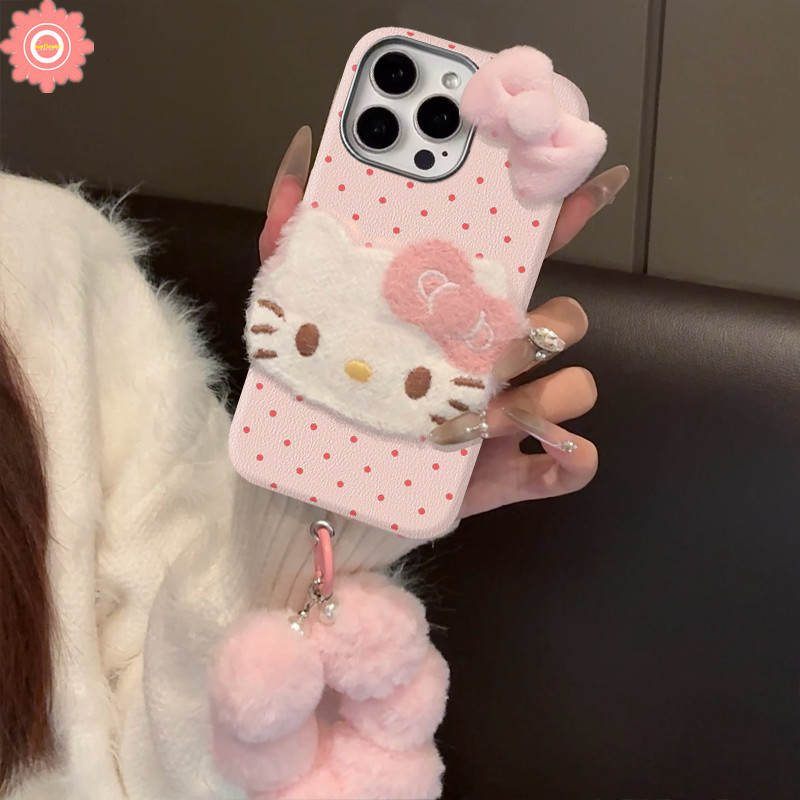 Luxury Bracelet Case for Realme C15 C65 Note 60 50 C63 C53 C67 C35 C61 C51 C17 C11 C25 C31 C30 C55 C25Y C20 C21Y C21 C3 5i 5s 5 7i 12 11 6i Narzo 50 20 Cute Kitten Wave Point Case. 