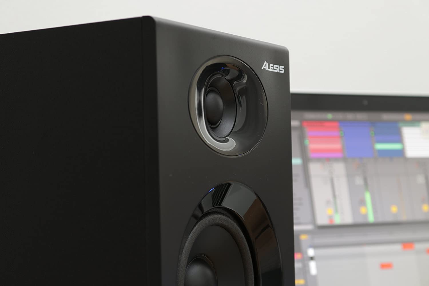 Alesis Elevate 4 - 50 W Powered Desktop Studio Speakers (Pair) with Subwoofer Output for Home Studios / Video-Editing / Gaming and Mobile Devices. 