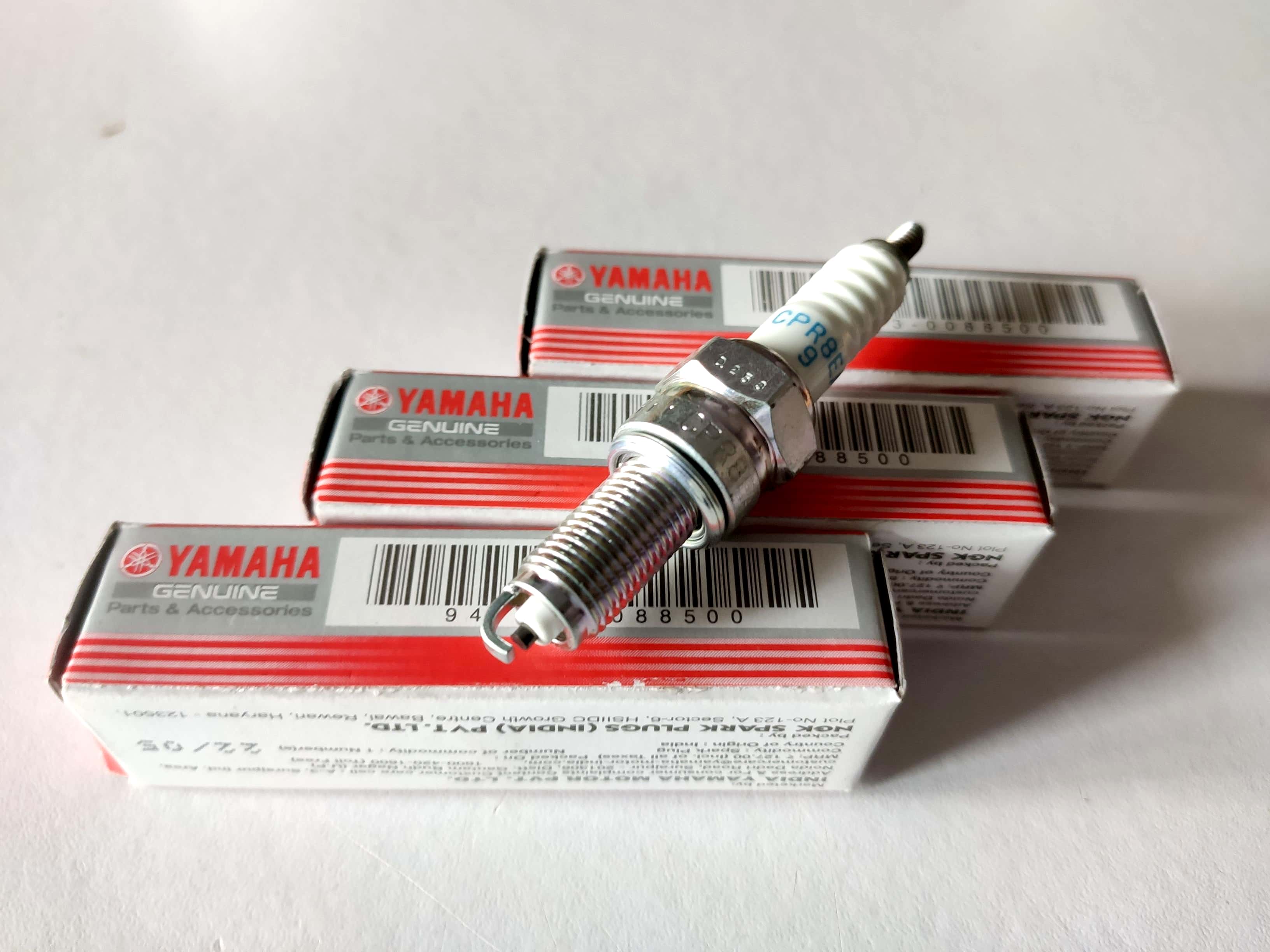 Yamaha (NGK) FZS, Fazer, R15 All Model Bike spark plug. 