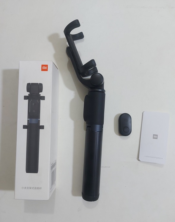 Xiaomi Mi Selfie Stick Extendable Selfie Stick Tripod. 