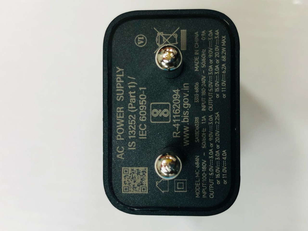 Motorola TurboPower 68W Charger USB-C PD Mains Wall Charger/Power Adapter with 1M 6.5A USB-C to USB-C Ultra Fast Cable. 