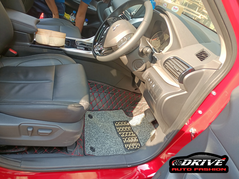 PVC LEATHER 7D CAR MAT , 7D Car Mats For 5 SeateR Luxurious car mats -BLACK & RED