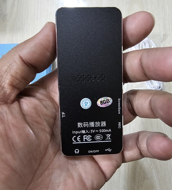 S08 MP3 MP4 Music Player 8GB Button Touch Bluetooth FM. 