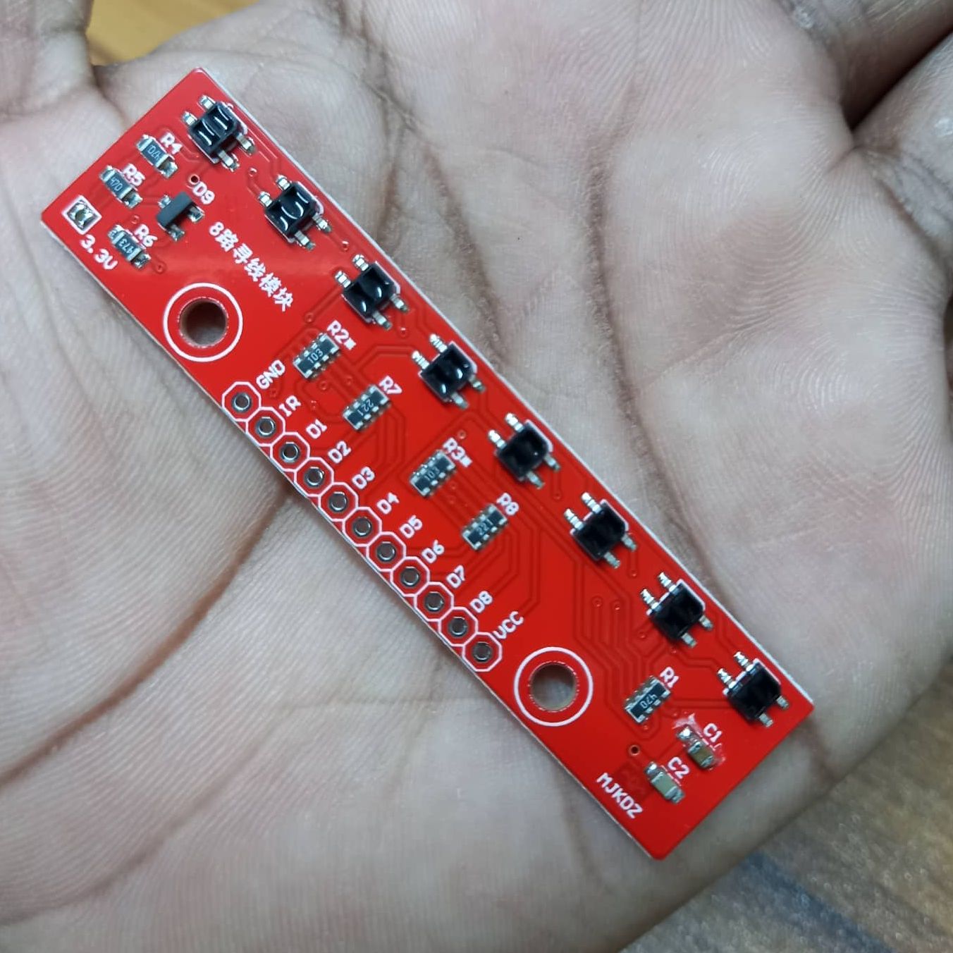 QTR-8RC 8 Channels Digital Infrared Reflectance Sensor Array QTR-8RC IR Infrared Line Tracking QTR 8RC 8 Channel Sensor Array HYS301 Line Following Sensor Module For Arduino 11 Pin Leads. 
