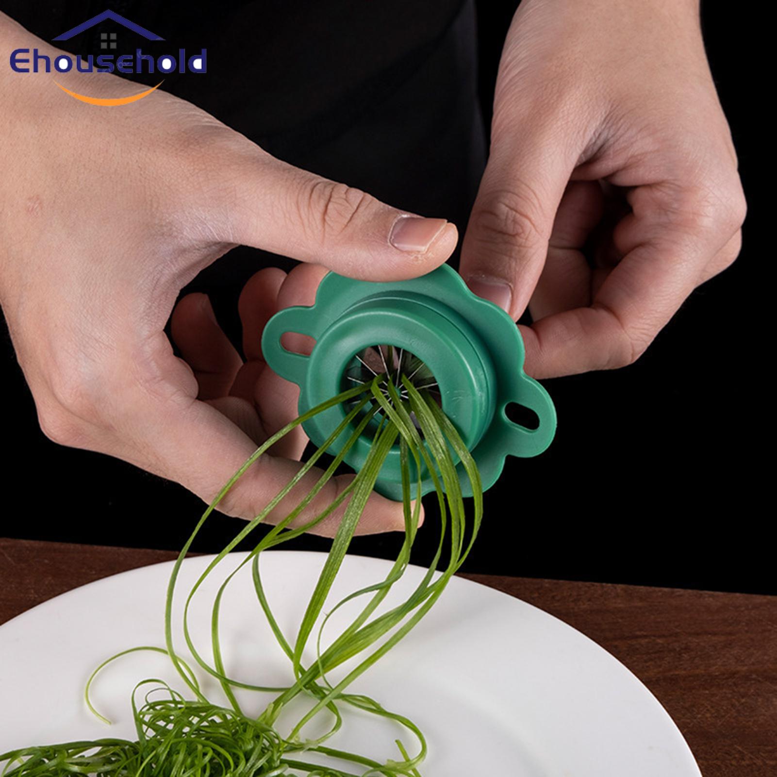 Onion Shredder Hanging Hole Handheld Manual Onion Cutter Grater Slicing Tools. 
