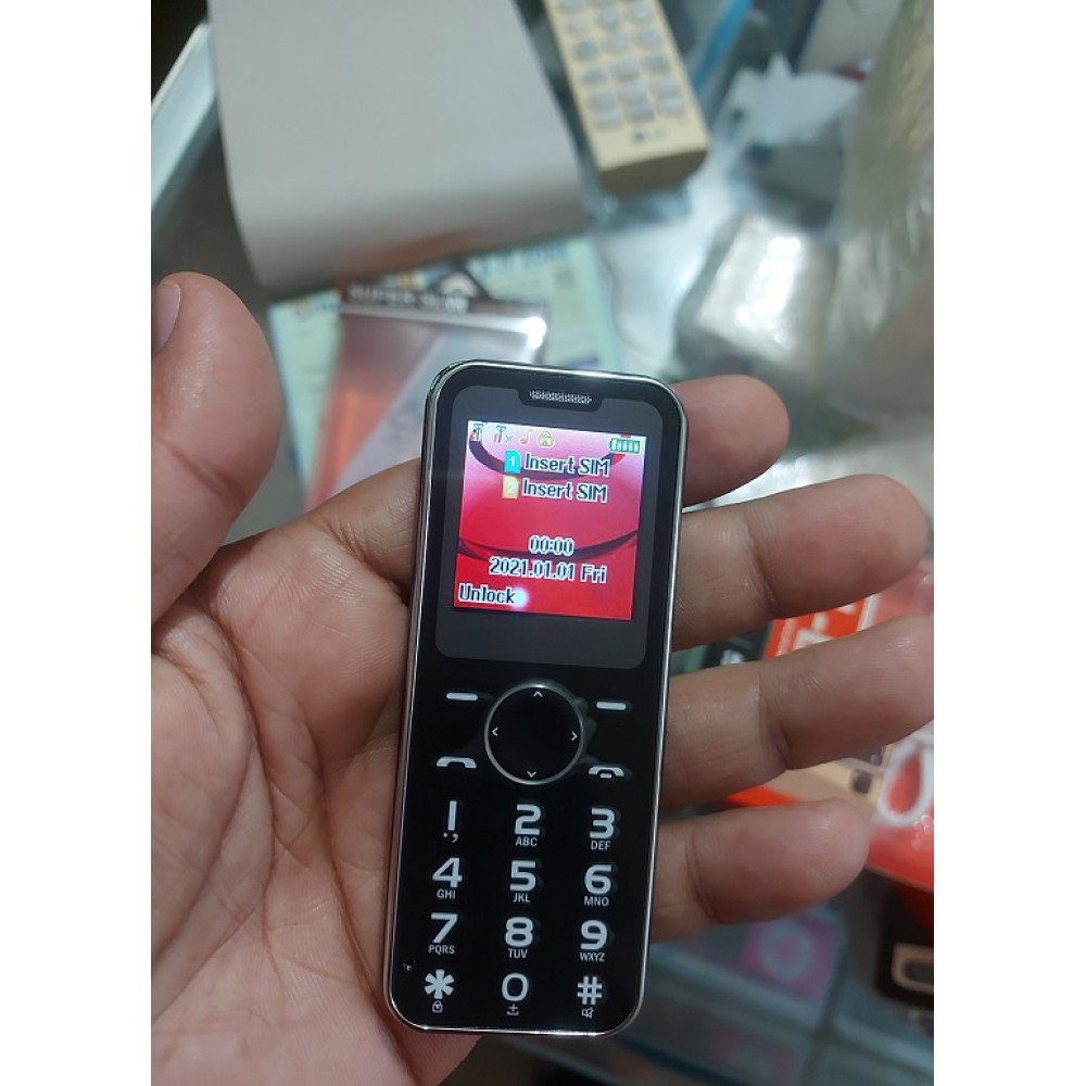 A1B Mini Card Phone With A-pple Logo Bluetooth Dialer Black. 