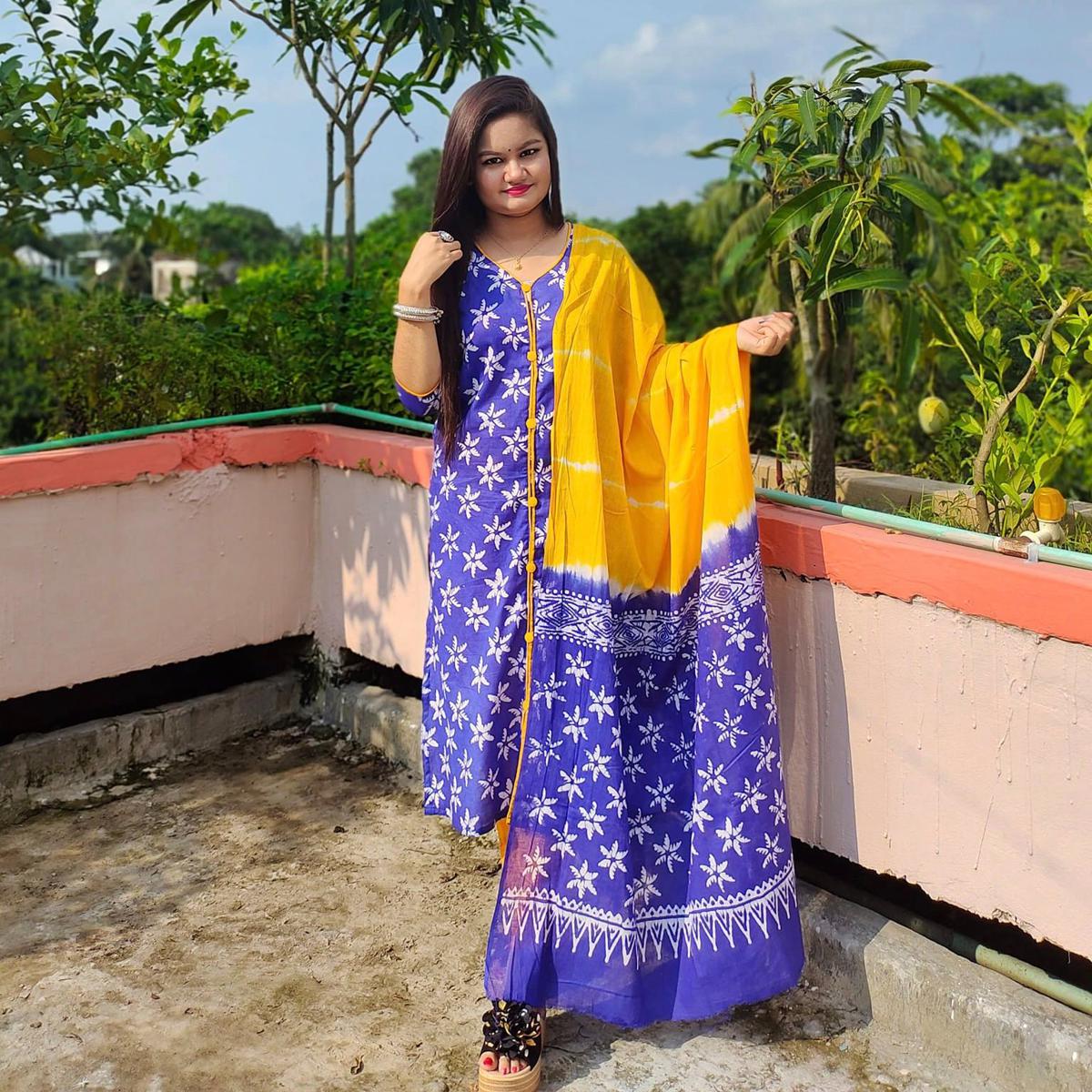 Splendid Versatile -Quality And Durablity -Unstitched Cotton Batik Salwar Kamiz- Innovative Remarkable - Disclose Styles & Luxe