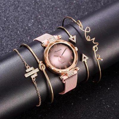 Luxury casual deals magnet wristwatch